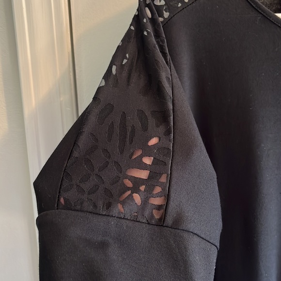 Ava & Vic Black Short Sleeve Top w/ Sheer Panels on Shoulders and Back - Picture 5 of 5